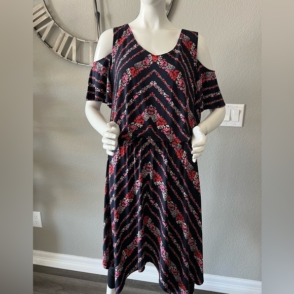 Maurice's Cold Shoulder Navy Blue Pink Floral Midi Dress Blouson - Picture 1 of 11